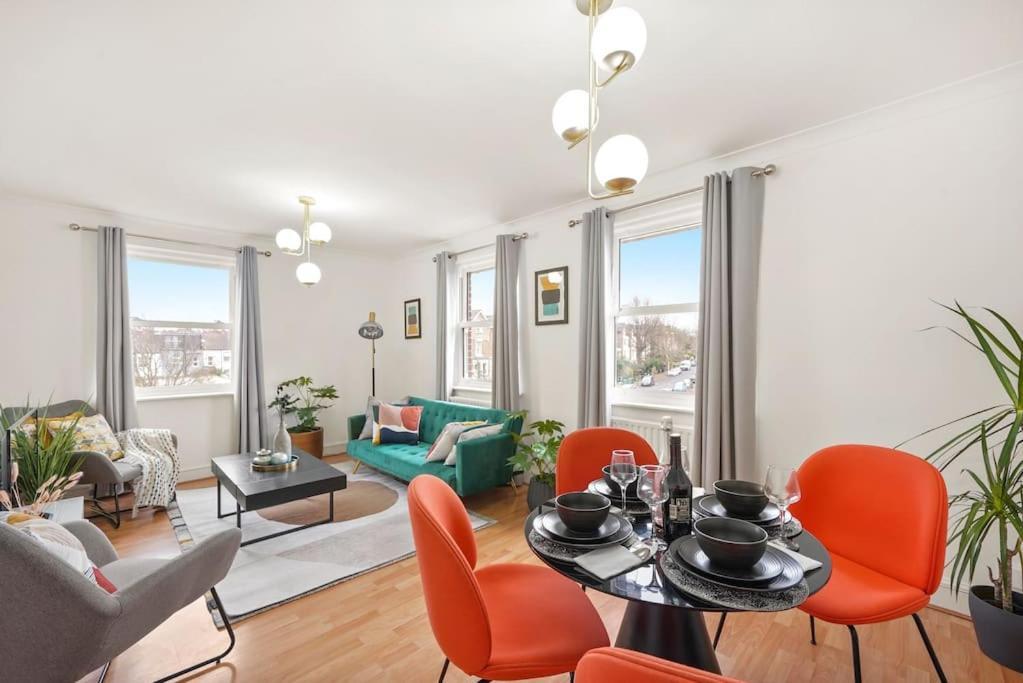 Cosy Apartment 5 Guests 3 Beds 1 Sofa Bed Lewisham Londra Esterno foto