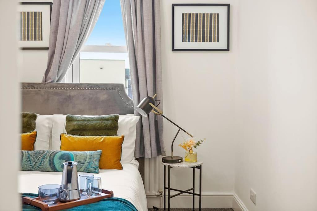 Cosy Apartment 5 Guests 3 Beds 1 Sofa Bed Lewisham Londra Esterno foto