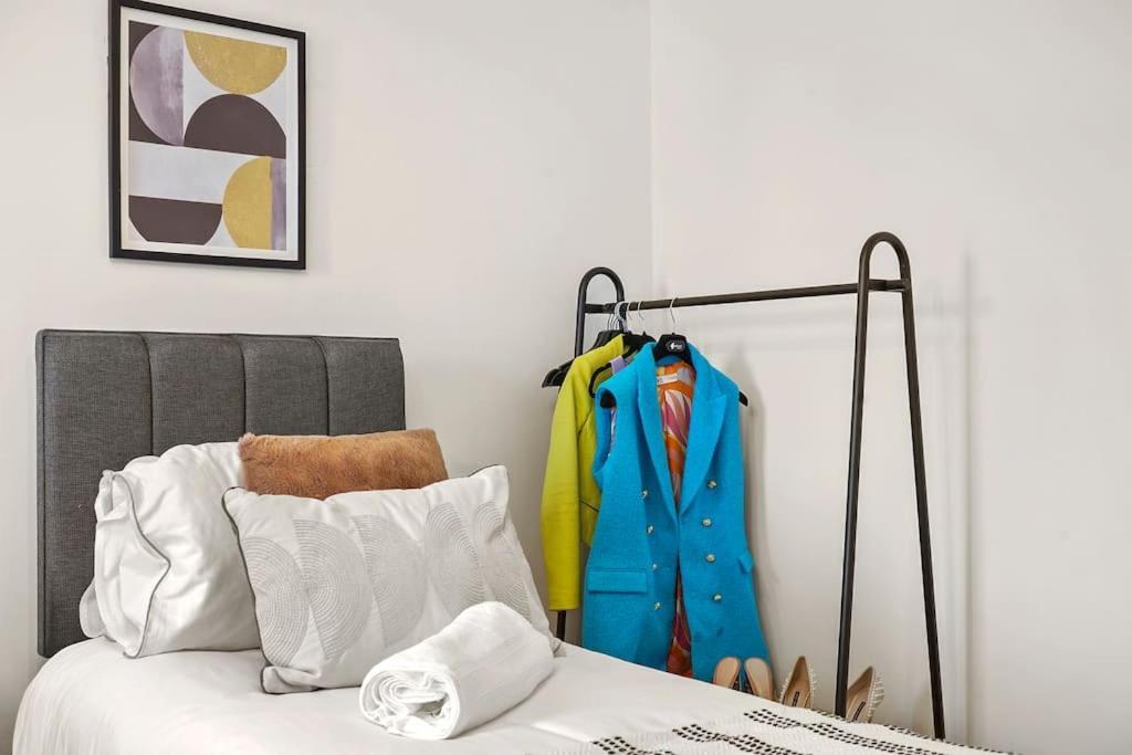 Cosy Apartment 5 Guests 3 Beds 1 Sofa Bed Lewisham Londra Esterno foto